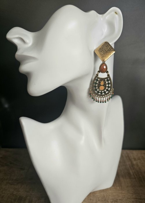 "Sahara Chic"